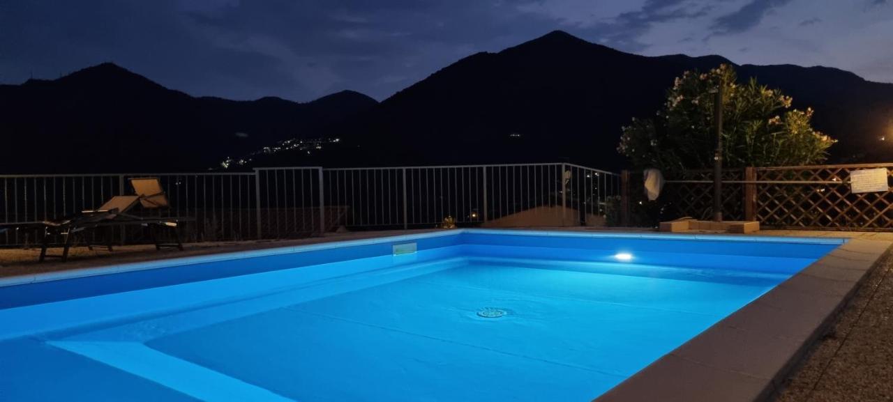 Happy Guest Apartments - Lake Panorama & Pool Riva di Solto Esterno foto